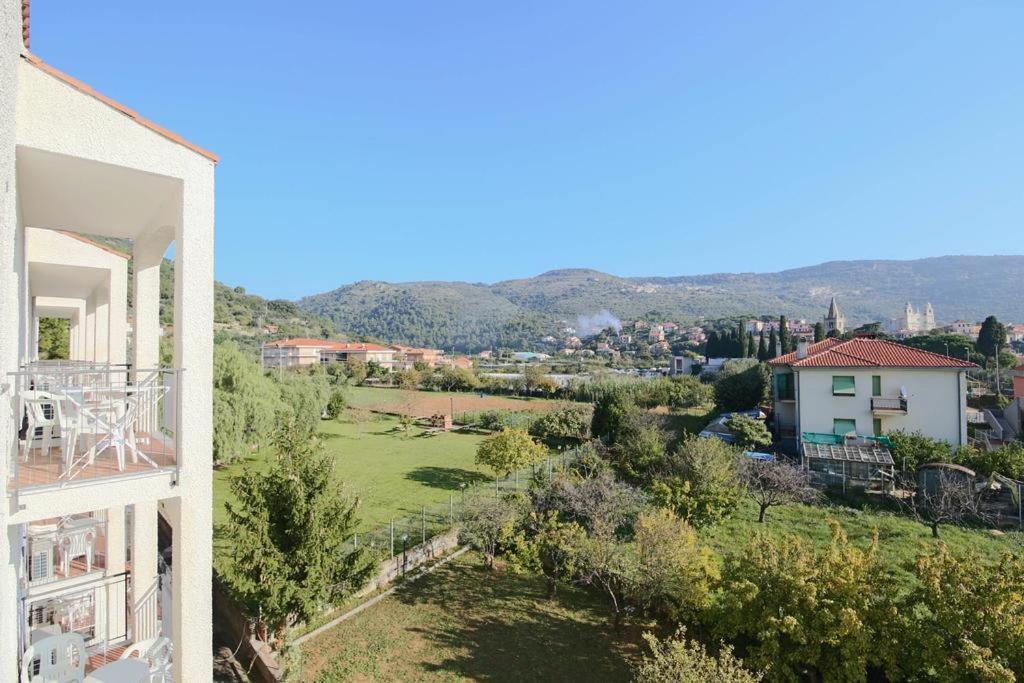 Residence Riviera Mare Pietra Ligure Bagian luar foto